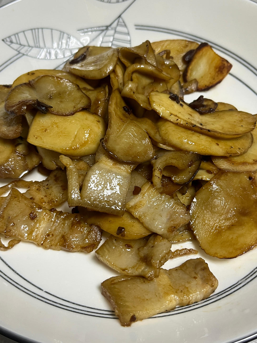 杏鲍菇炒肉