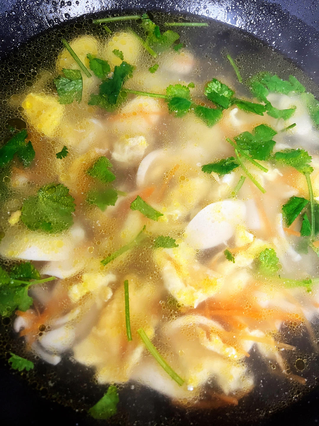 💐美味的白玉菇鸡蛋汤🍲