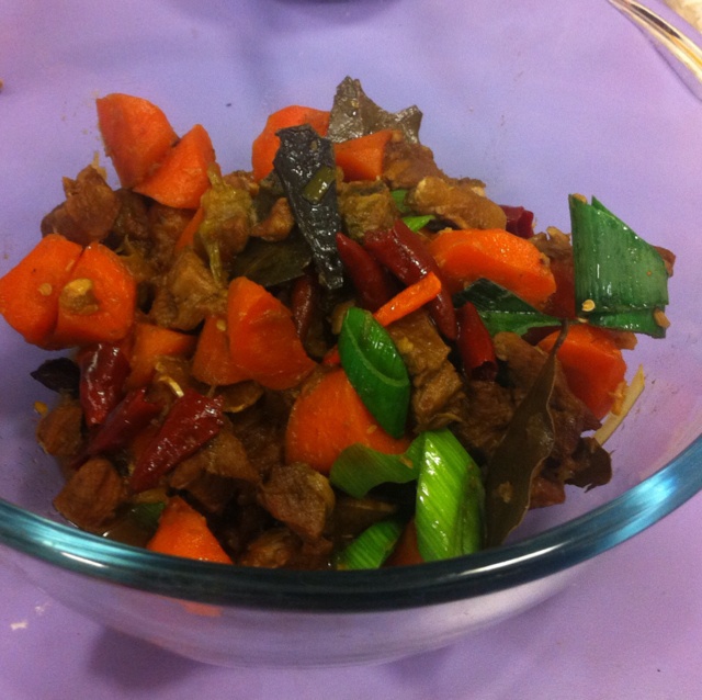 羊肉胡萝卜小锅仔
