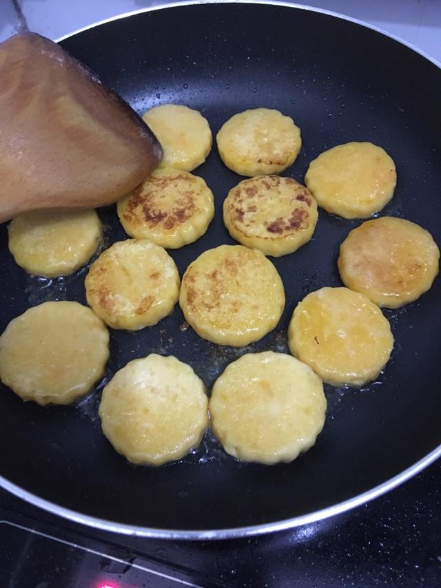 香喷喷番薯饼