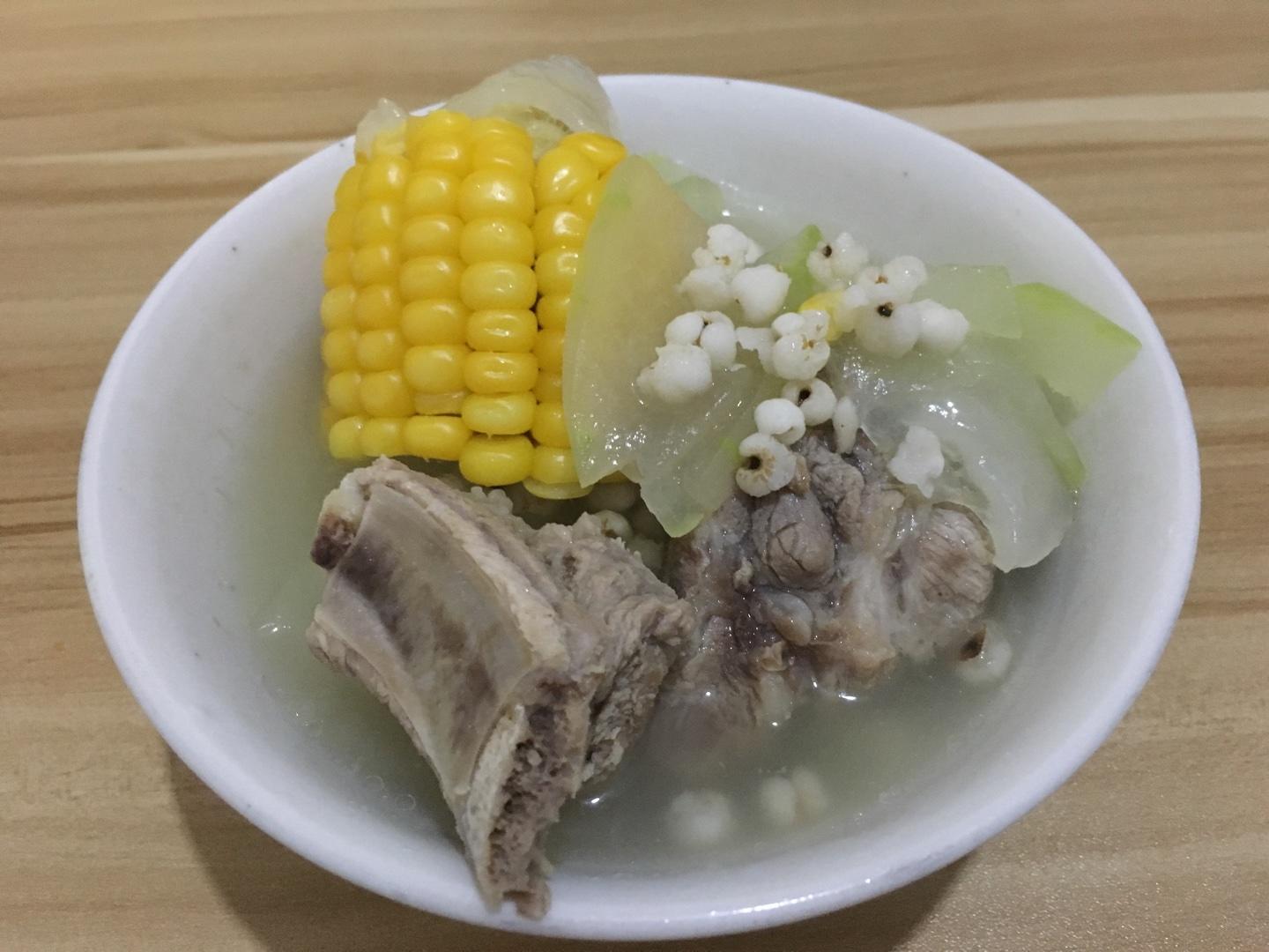 玉米冬瓜薏米排骨汤的做法