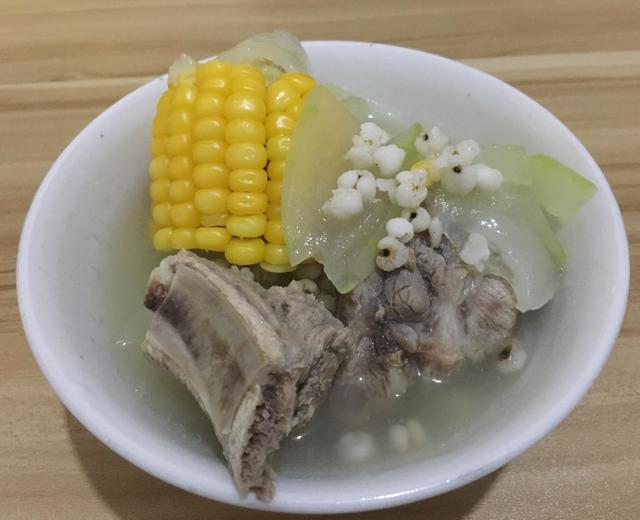 玉米冬瓜薏米排骨汤的做法