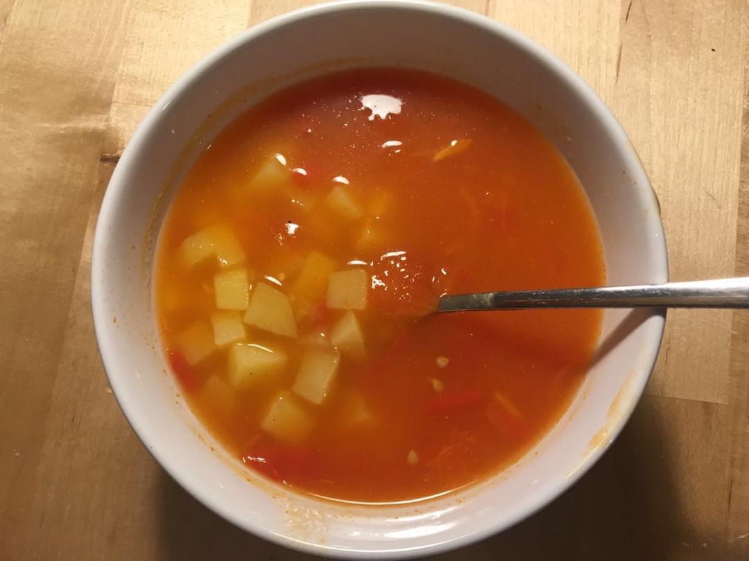 超级浓超好喝的番茄土豆汤
