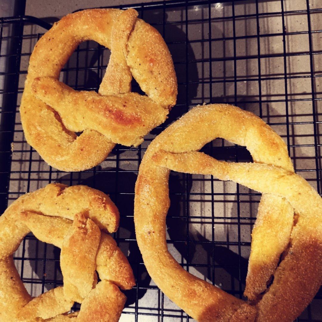 椒盐卷饼Keto Soft Pretzels丨低碳生酮