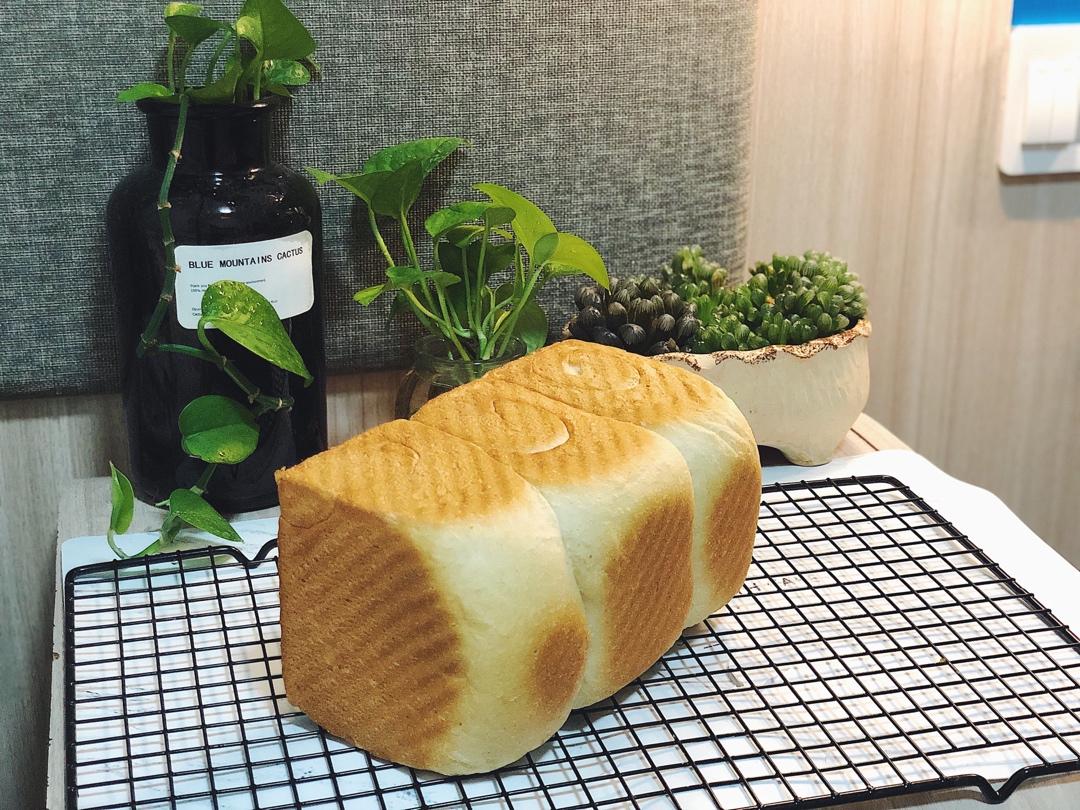 🍞低热量，超级柔软，蓬松，清甜三明治白吐司