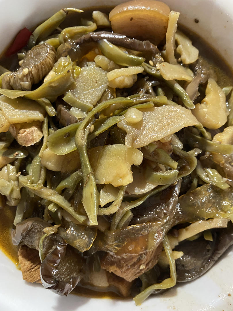 红烧肉炖干豆角粉条