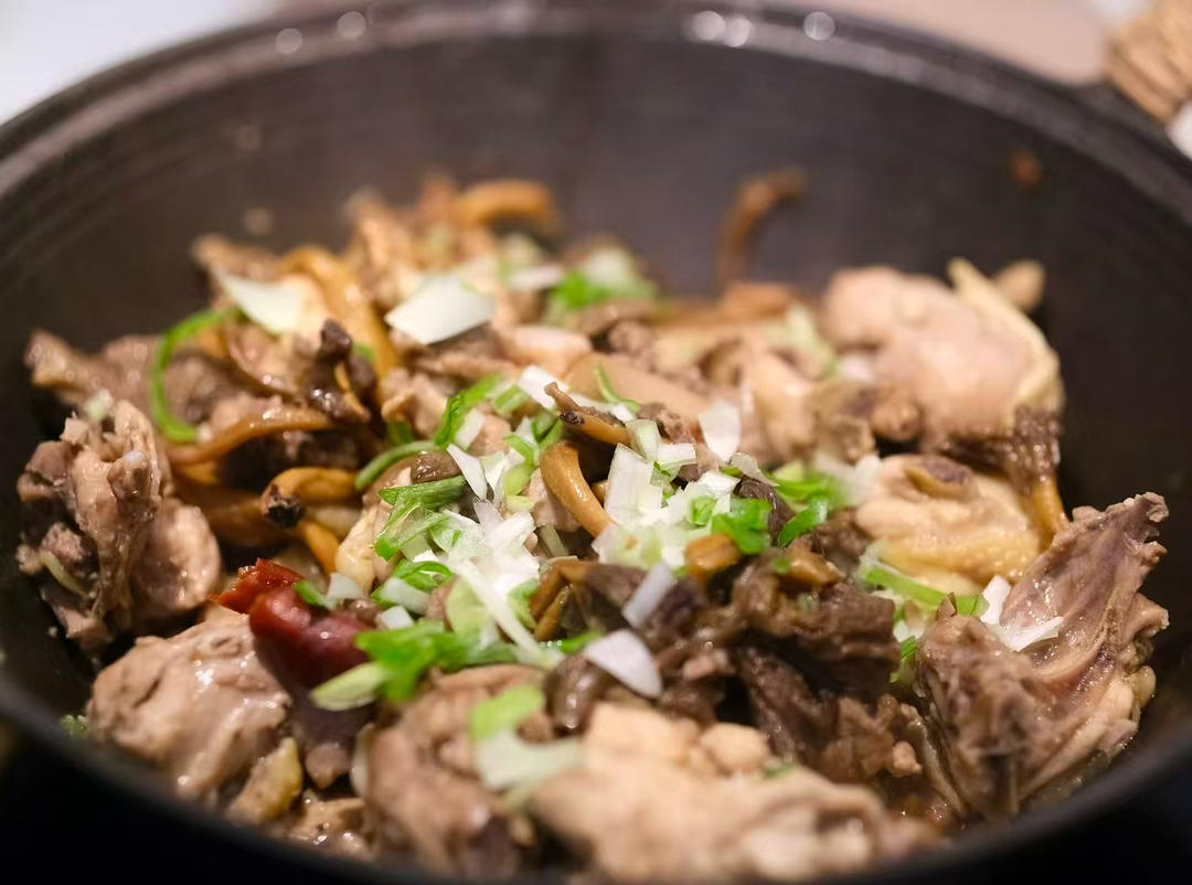 鸡油菌炒鸡