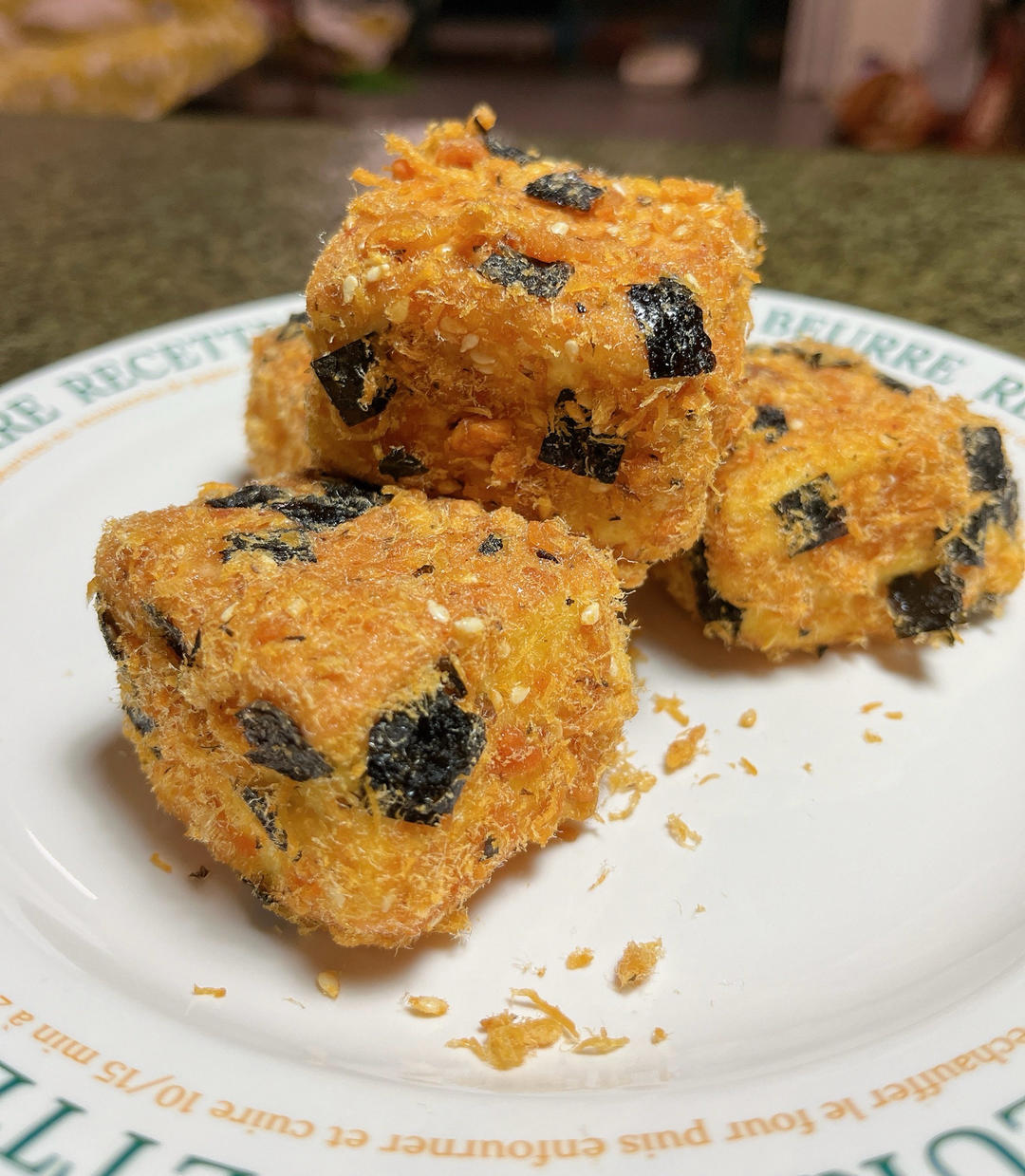 朋友都说比鲍师傅好吃的海苔肉松小贝