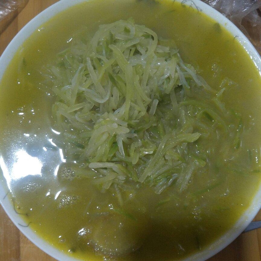 虾皮萝卜粉丝汤