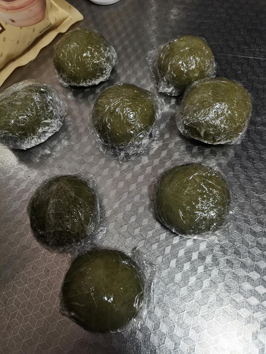 清明必吃的艾草青团