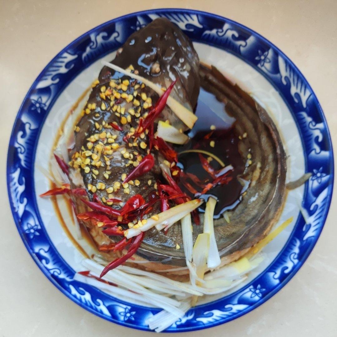超级简单的清蒸海鲶鱼（小龙鱼）