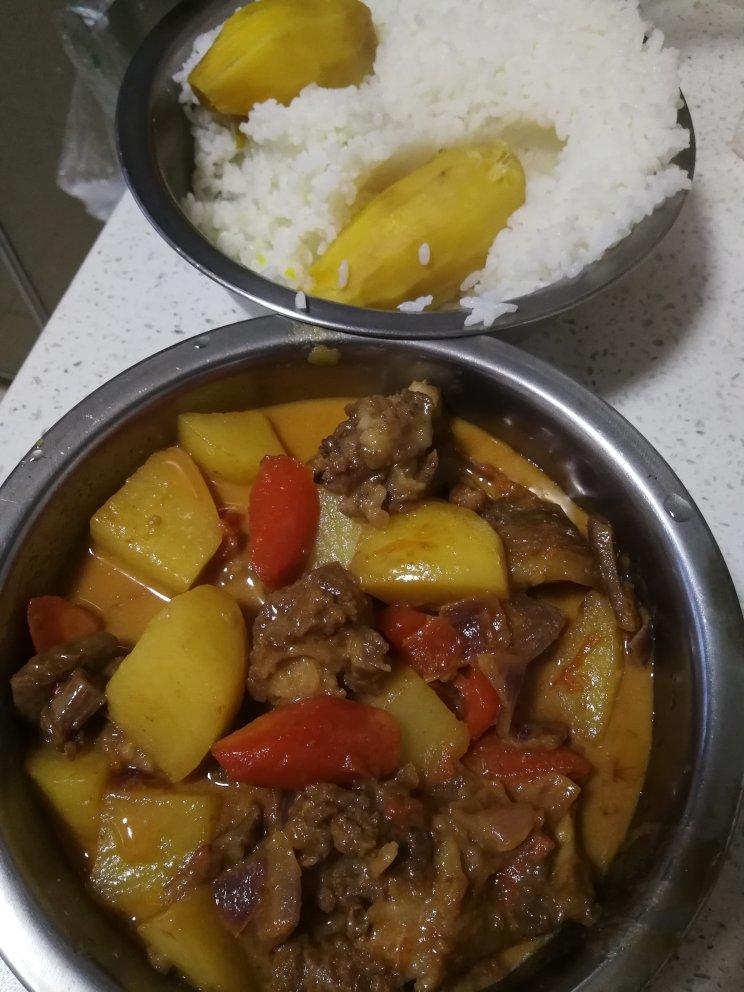 番茄土豆炖牛腩