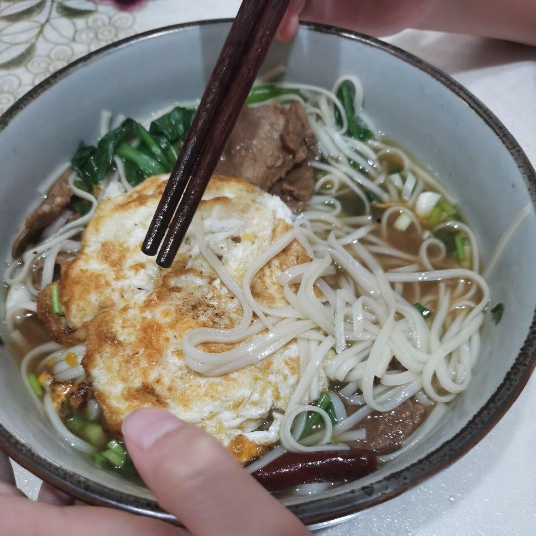 粤式清汤牛腩面