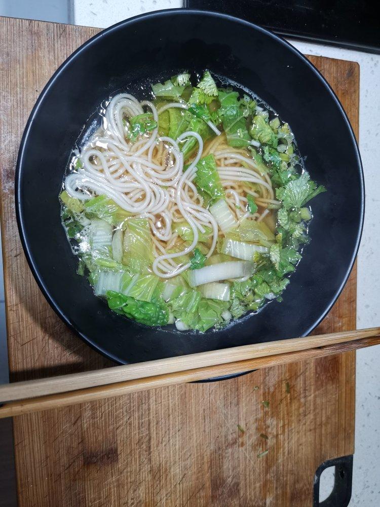 十分钟搞定的热汤面