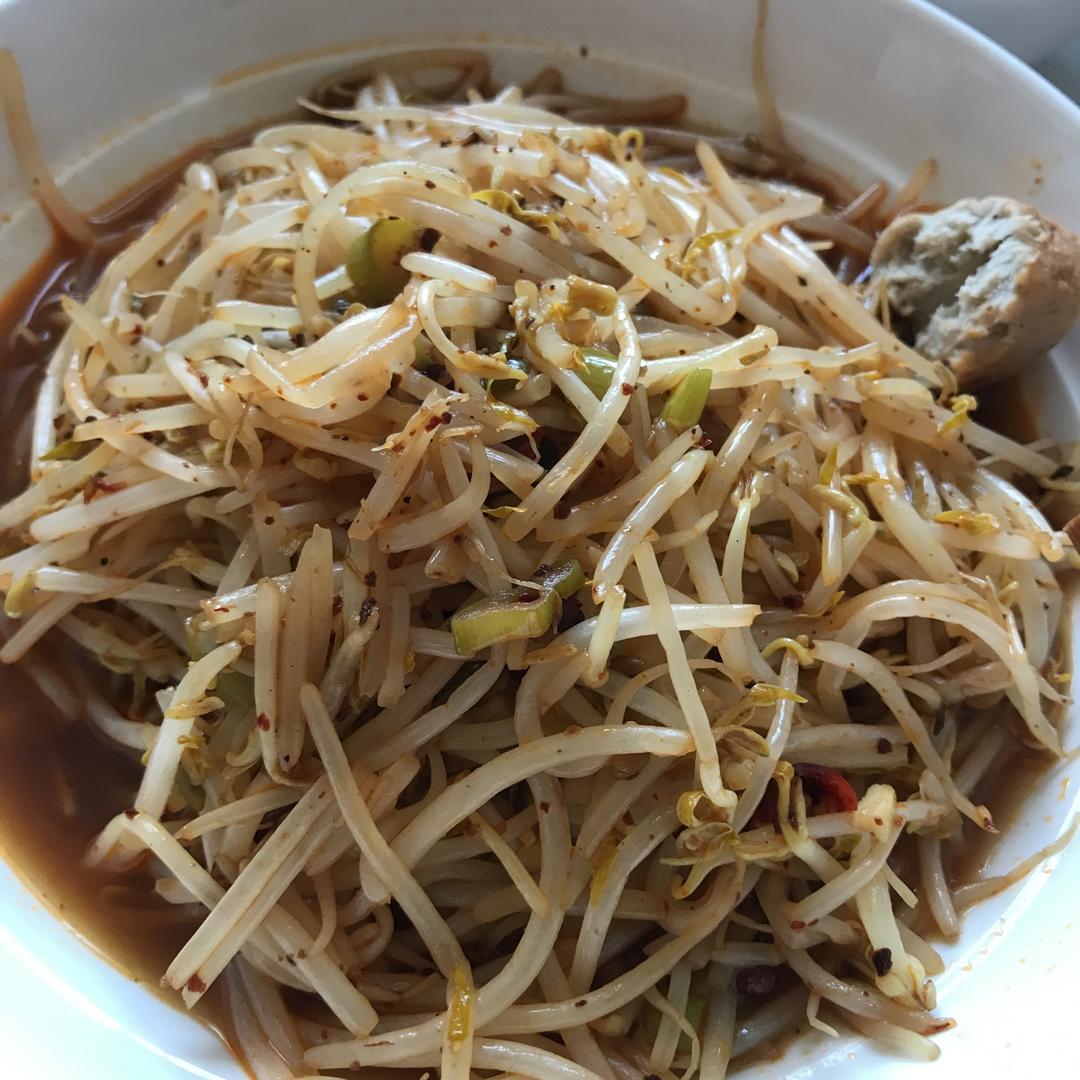 下饭菜：酸辣绿豆芽