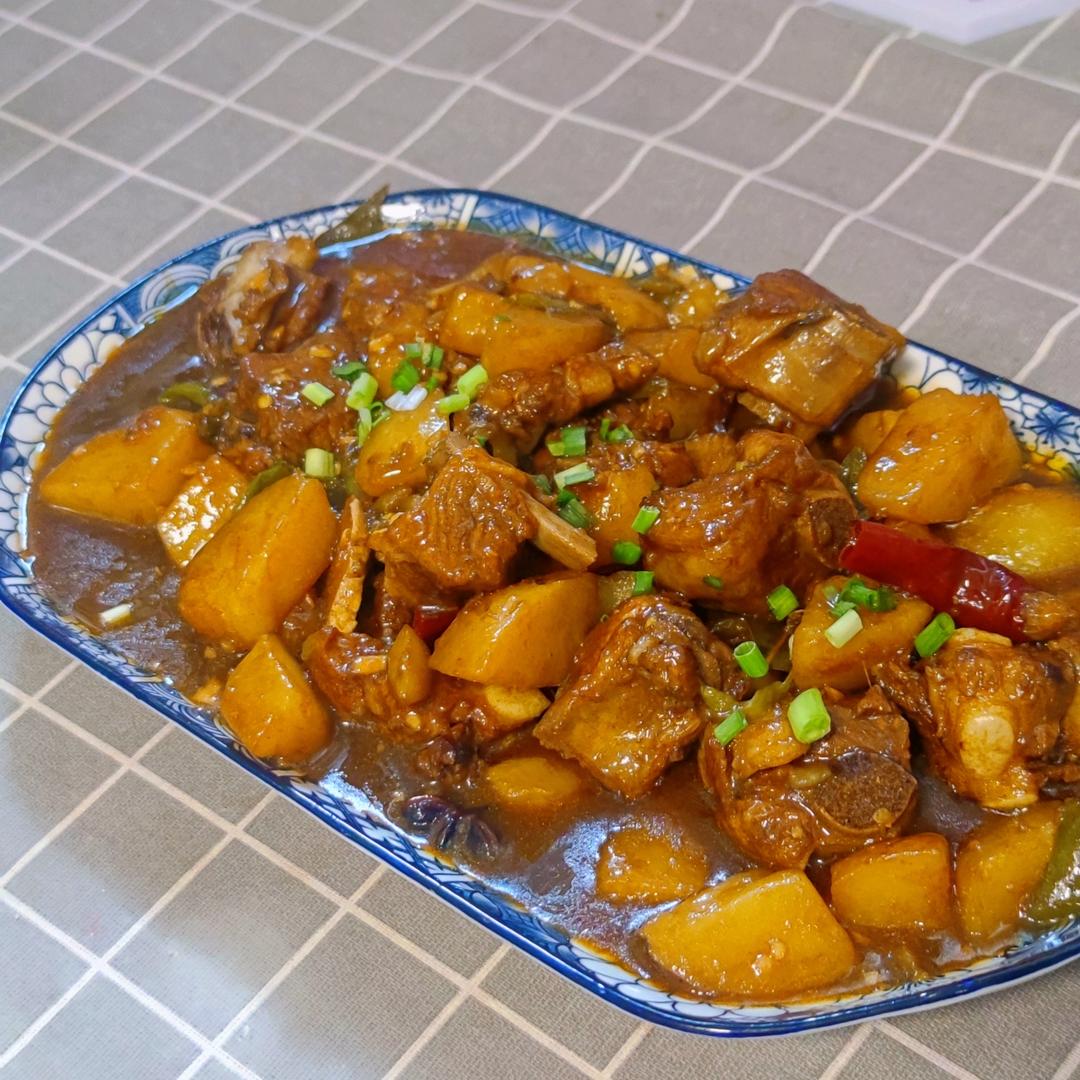 土豆排骨（超好吃）
