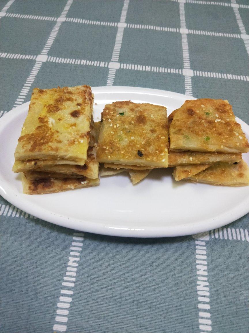 鸡蛋葱油饼                  （更新饼坯保存方法）
