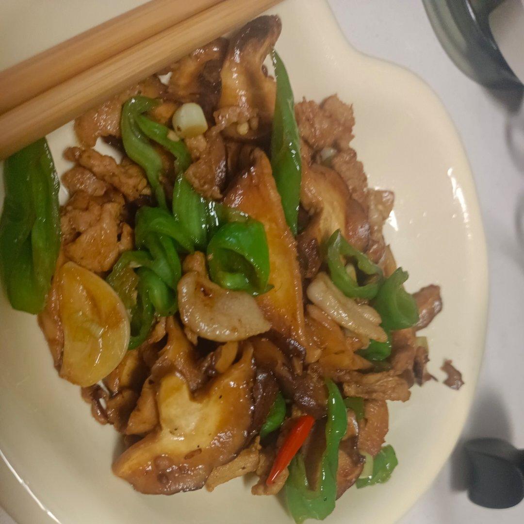 香菇炒肉｜贼香