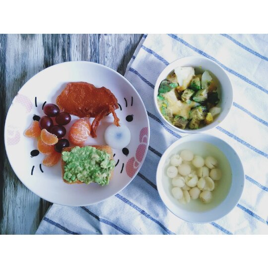 早餐之牛油果鸡蛋沙拉