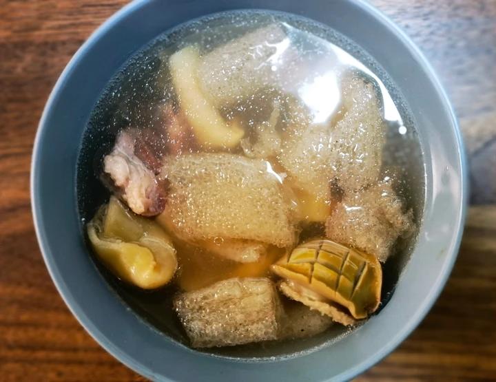 【小森妈妈菜谱】竹笙鲍鱼炖花胶