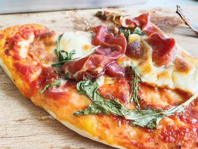 经典意大利披萨（玛格丽特和帕尔马火腿2种口味）的做法