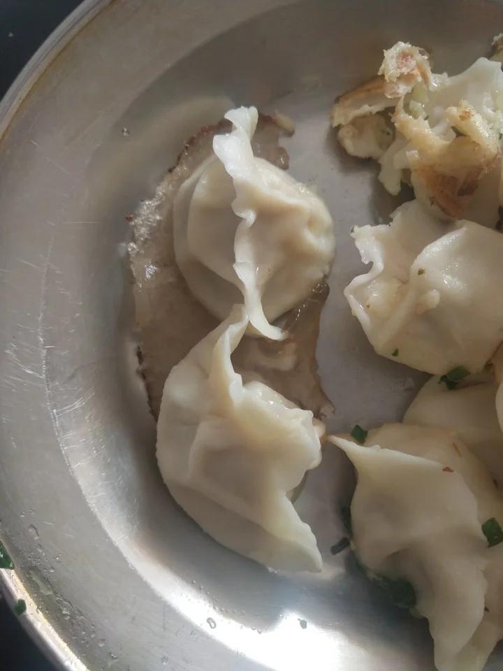 剩饺子速冻饺子变锅贴（冰花版）