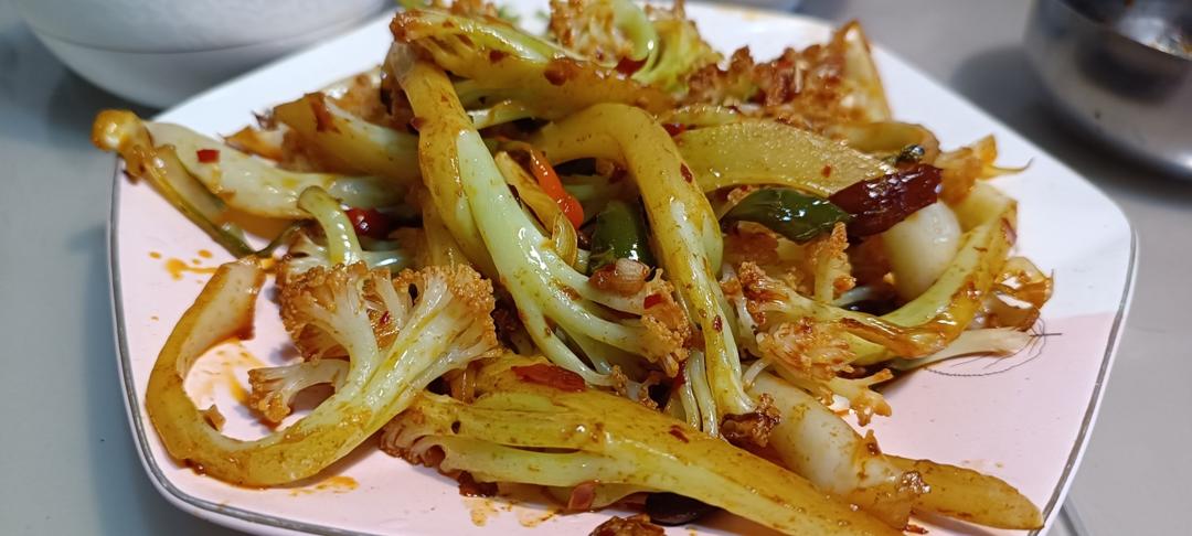 永远就做这一种家常干锅花菜