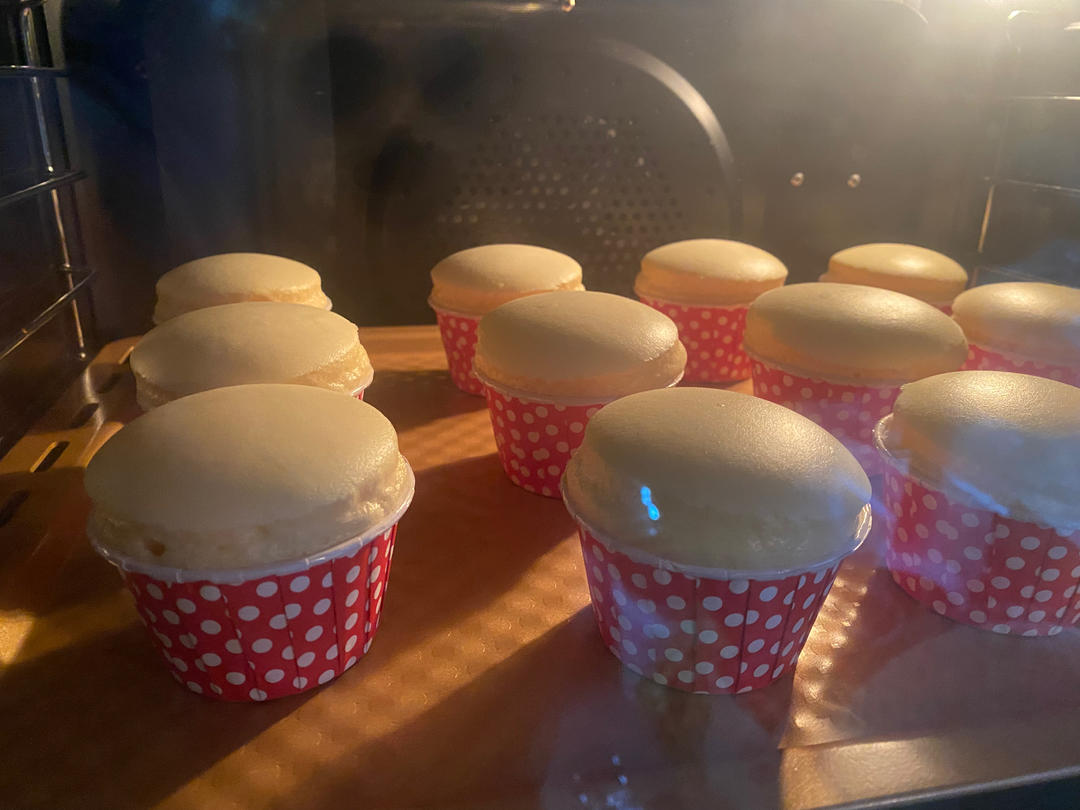 戚风杯子蛋糕的两份笔记