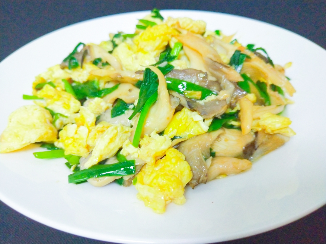 鲜香菌菇炒韭菜鸡蛋
