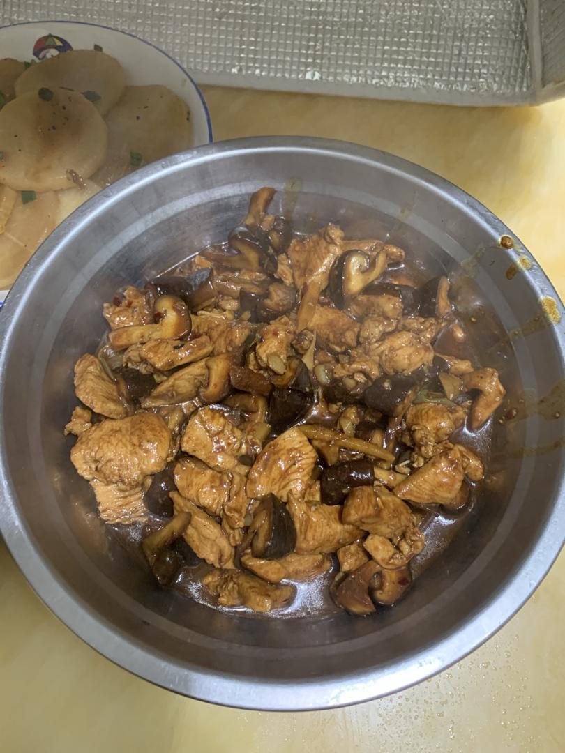 超下饭的香菇滑鸡