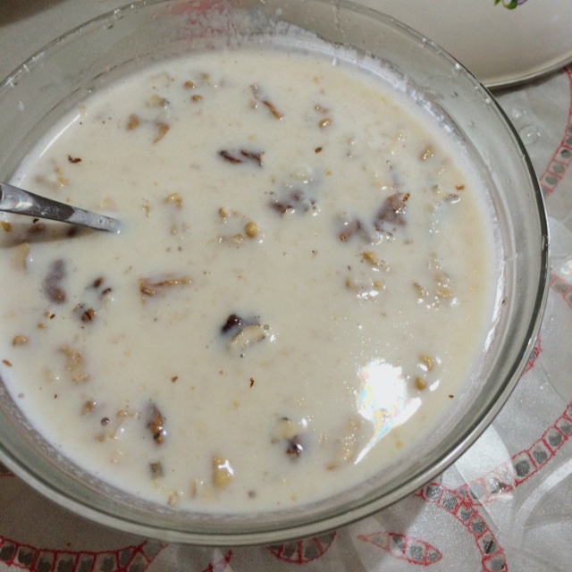 牛奶燕麦粥
