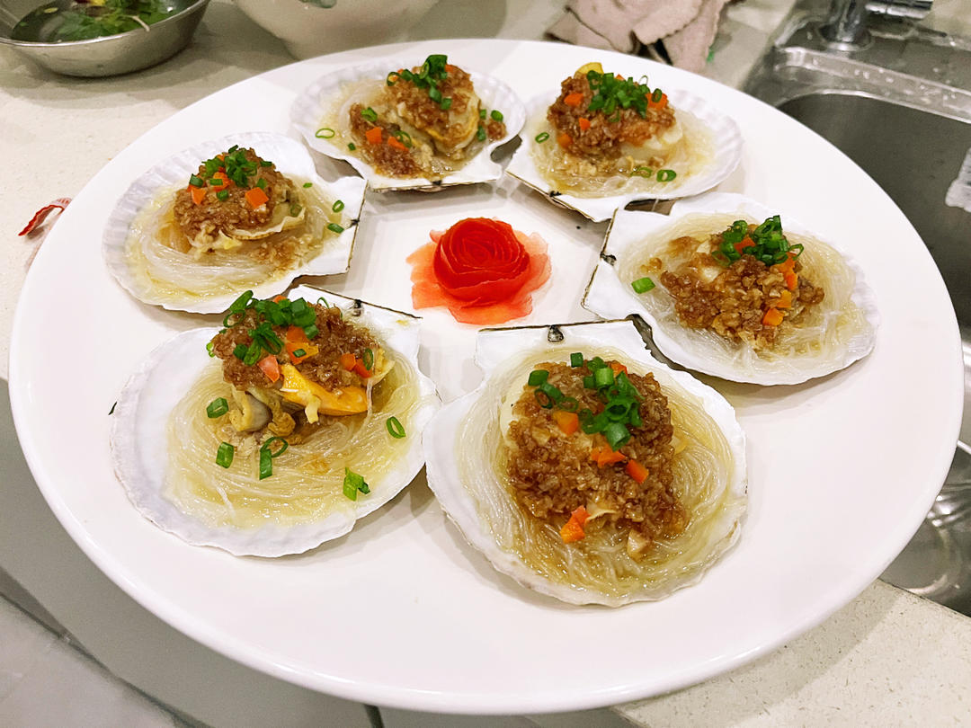 蒜蓉粉丝蒸扇贝