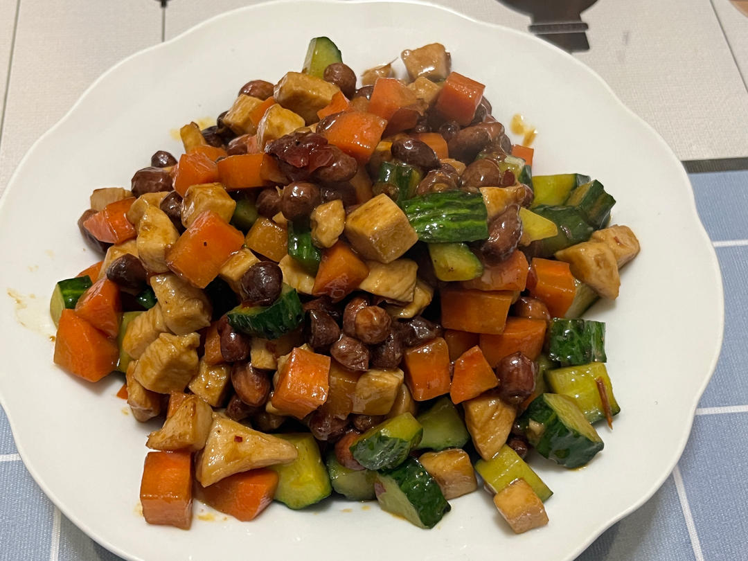 今日菜谱：宫保鸡丁