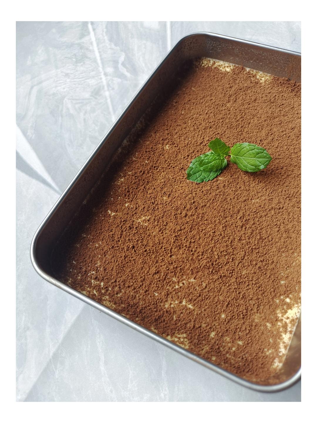 在欧洲学会的经典版提拉米苏
