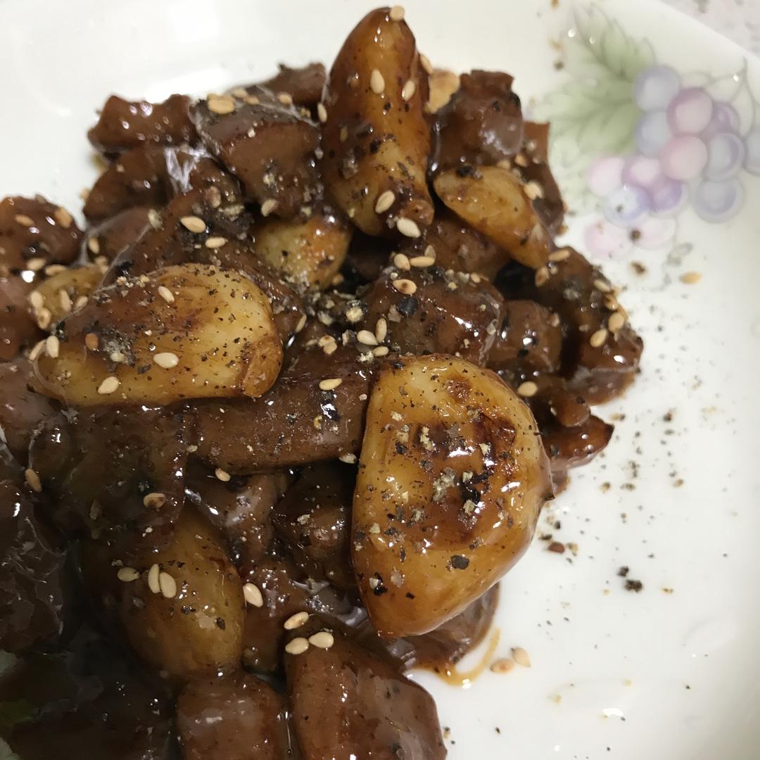黑蒜子牛肉粒—华美新年味