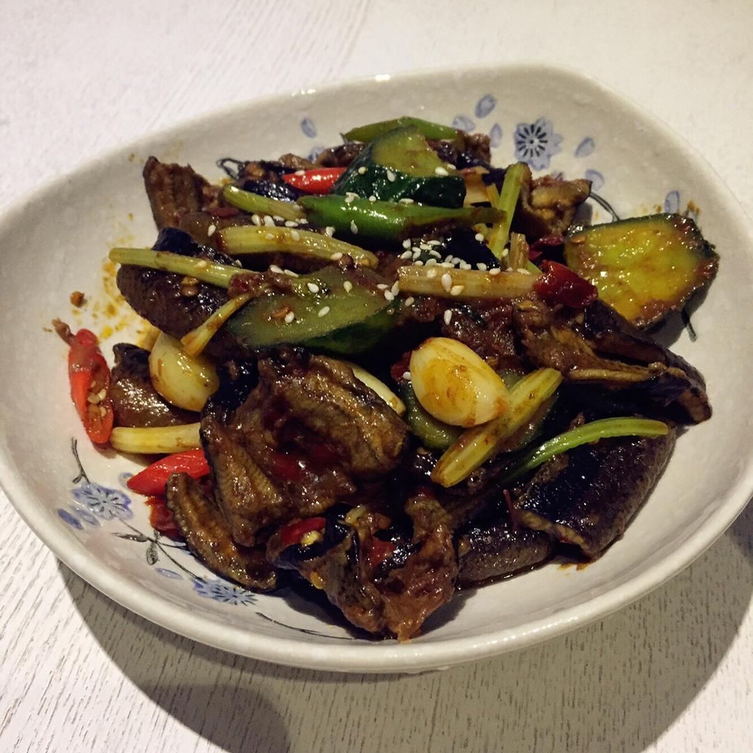 大蒜烧鳝鱼