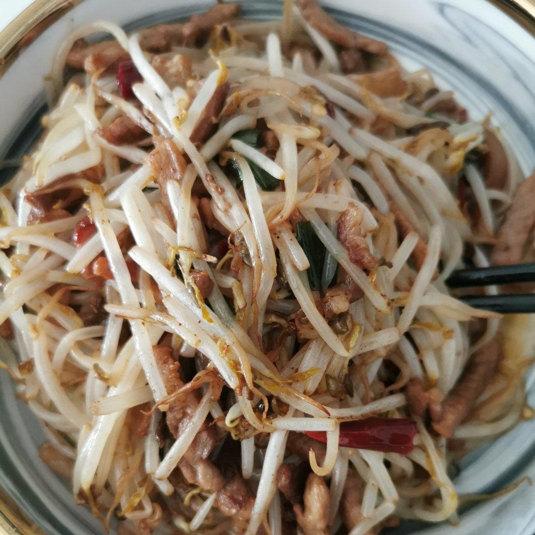 绿豆芽炒肉