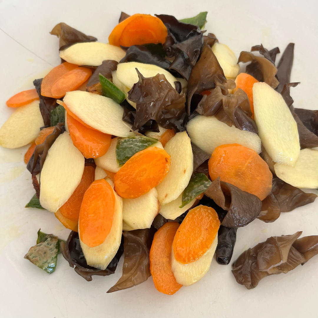 厨师长教你：“山药炒木耳”的家常做法，清爽解腻，营养美味