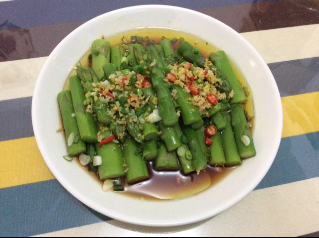 鲜味油淋芦笋