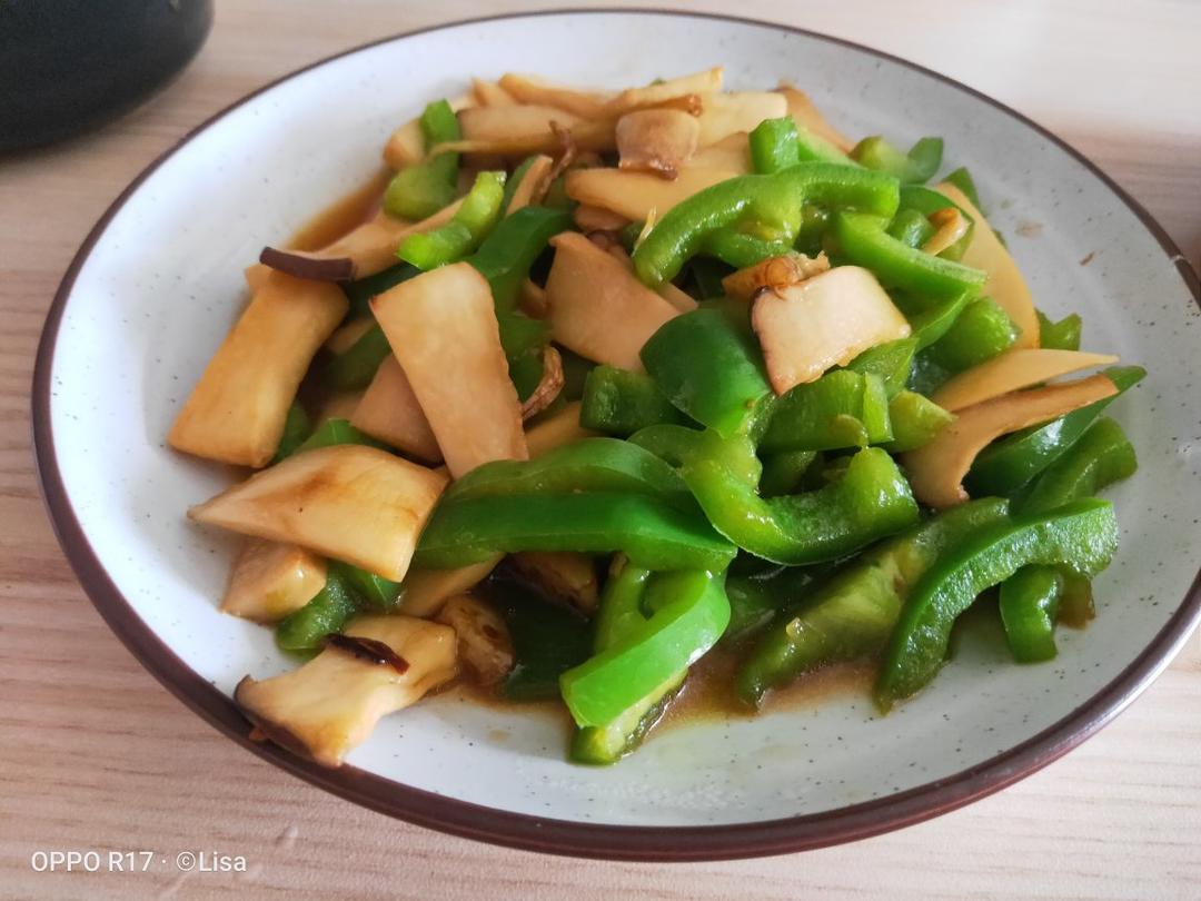 杏鲍菇炒青椒