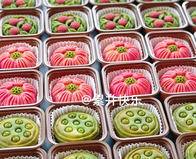 原创❗荷花🪷莲蓬广式月饼保姆级教程 原创❗荷花🪷莲蓬广式月饼保姆级教程