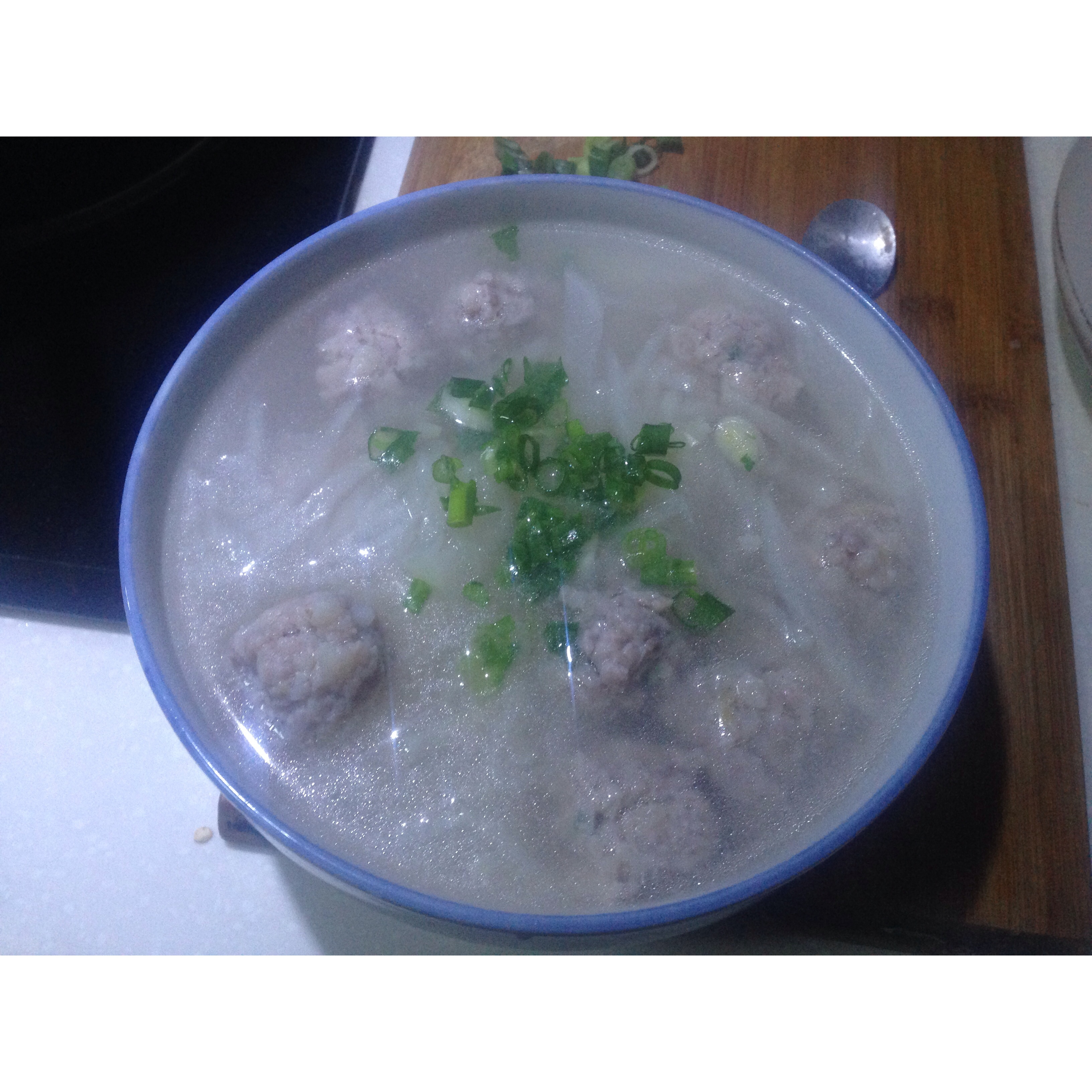 【10分钟系列】白萝卜豆腐圆子汤