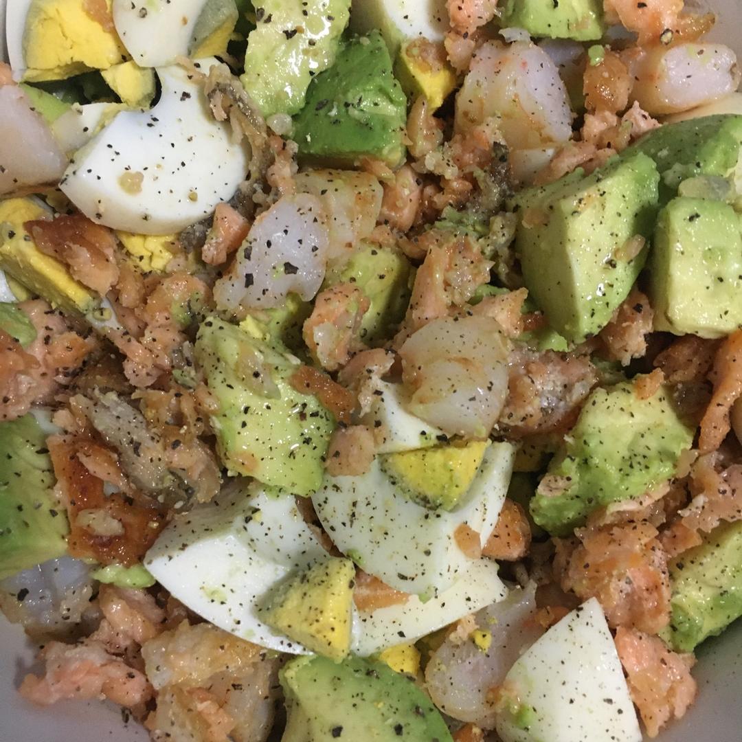 早餐之牛油果鸡蛋沙拉