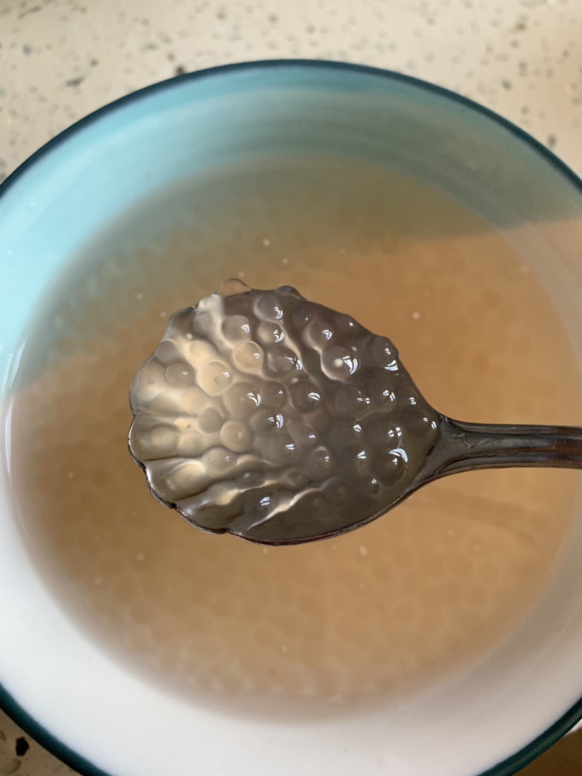 美味糖水  木瓜牛奶西米露的做法 步骤2