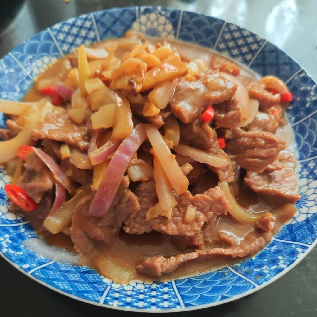 青椒炒牛肉片