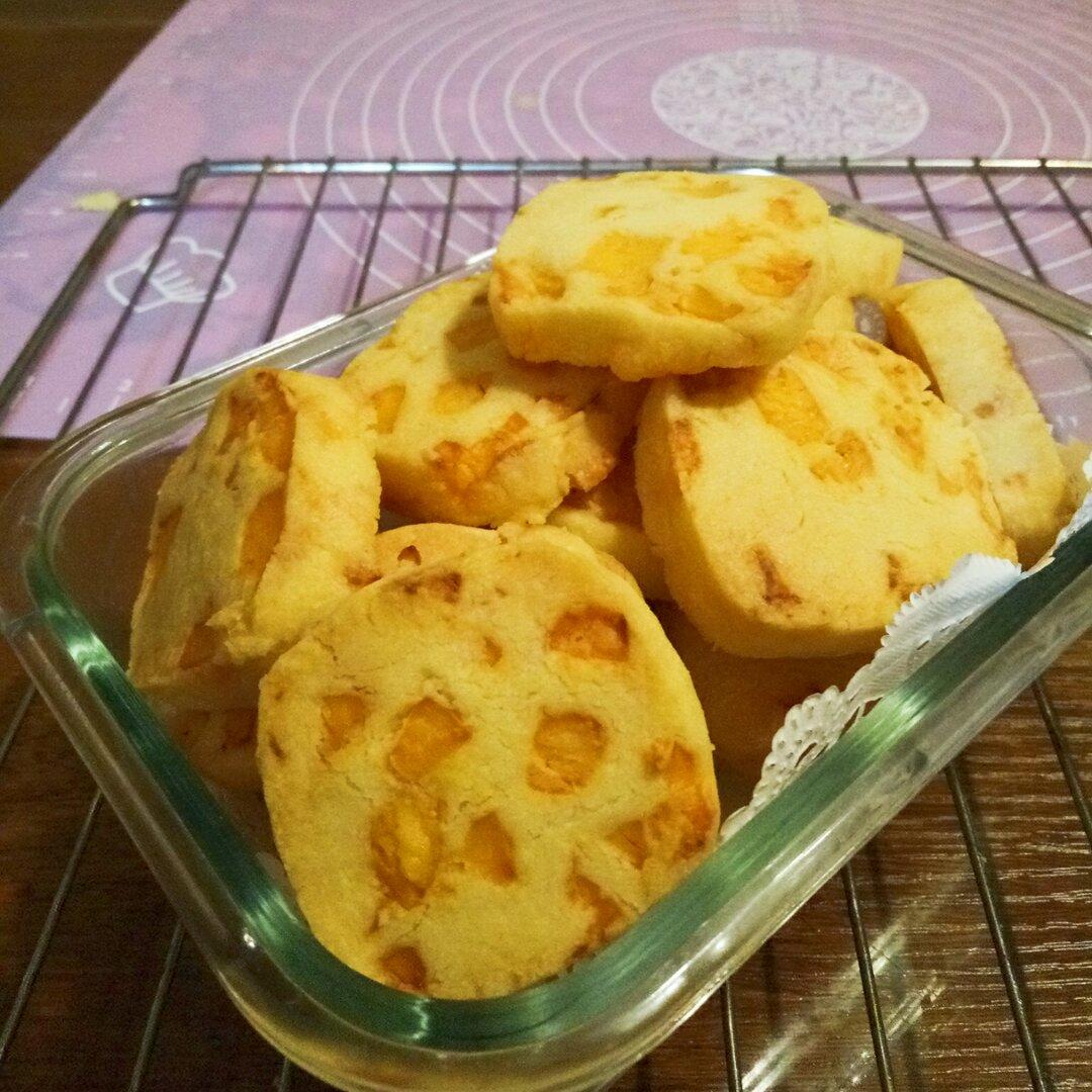 粒粒切达奶酪饼干