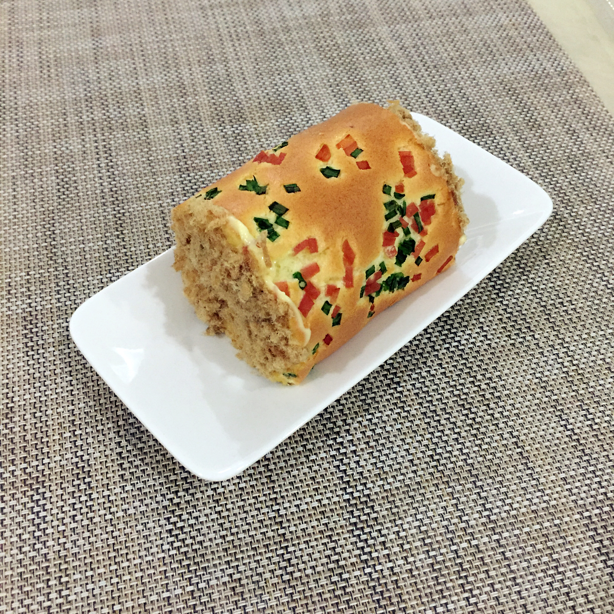 香葱肉松蛋糕卷