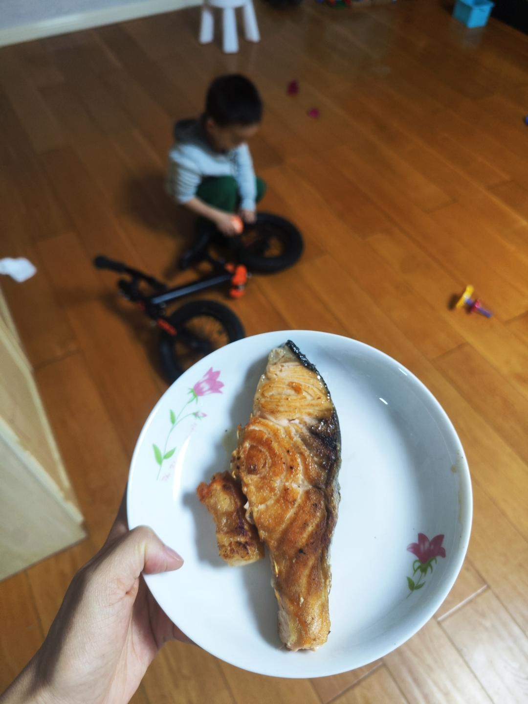 盐煎三文鱼