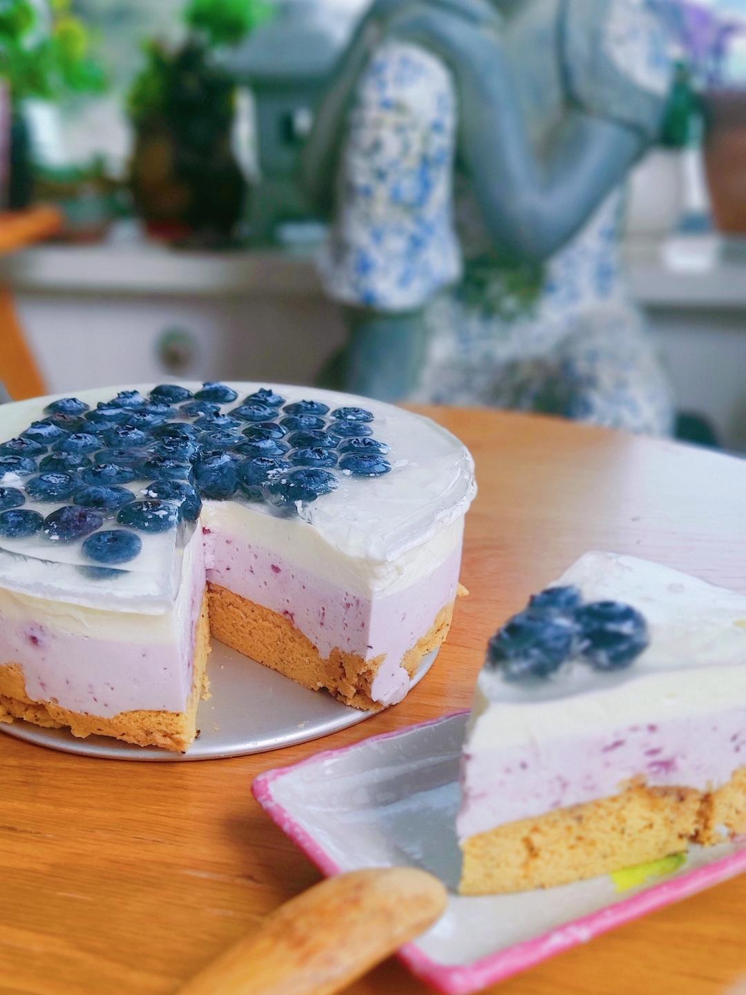 渐变蓝莓慕斯蛋糕🎂