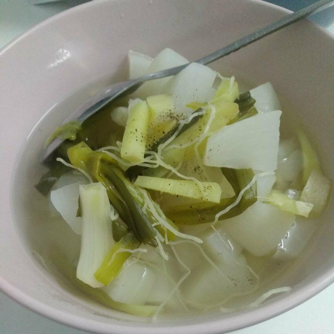 生姜葱须白萝卜汤